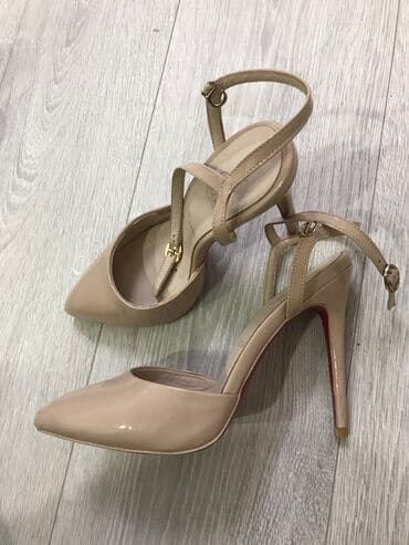 веш: Продаю все свои вещи,обувь,сумка.все в отличном состоянии,пишите — 3