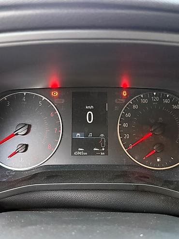 Renault Arkana: 2020 г., 1.6 л, Автомат, Бензин, Кроссовер — 8