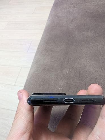 наушни: Google Pixel 6 Pro, Б/у, 256 ГБ, цвет - Черный, 1 SIM, eSIM — 8