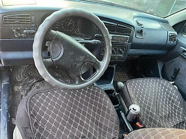 Volkswagen: Volkswagen Golf: 1992 г., 1.8 л, Механика, Бензин, Хэтчбэк — 5