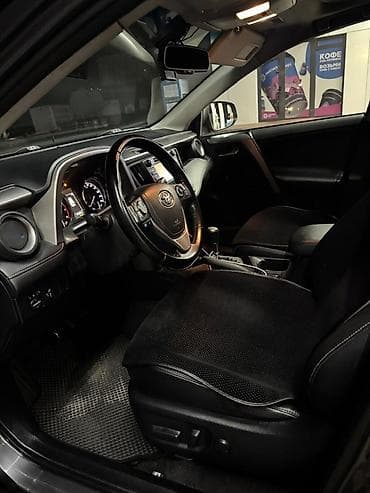 avensis verso: Toyota RAV4: 2017 г., 2.5 л, Автомат, Бензин, Кроссовер — 6