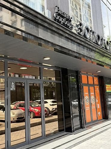 сдаю кобинет: Аренда офисов, 92 м², В бизнес центре, С системой безопасности — 1