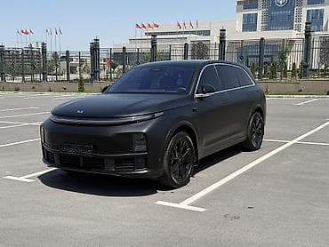 mini cuper: Lixiang L7: 2024 г., 1.5 л, Гибрид — 1