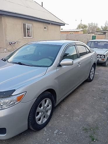 santa fe 2010: Toyota Camry: 2011 г., 2.5 л, Автомат, Бензин, Седан — 2