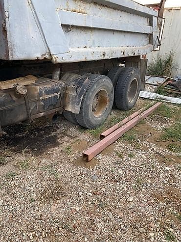 тягач маз: КАМАЗ самосвал, 6x4 Описание: - Классический КАМАЗ с красной кабиной — 5