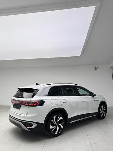 bvd e2: Volkswagen ID.6: 2022 г., Автомат, Электромобиль, Кроссовер — 6