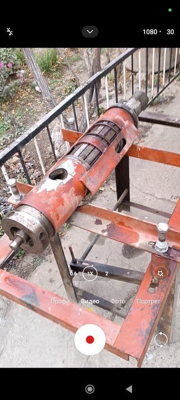 офис стол: Шнековый Маслопресс.Маслобойка . только шнек вал и стол. рабочий — 1