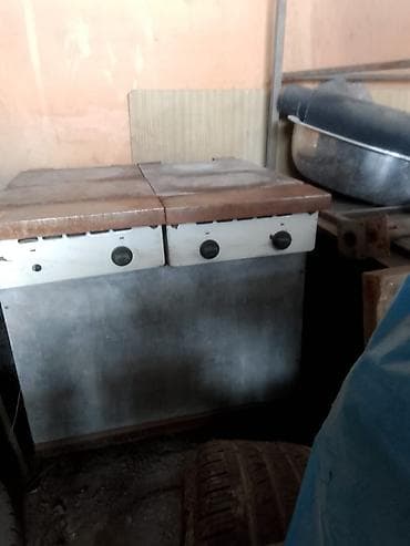 Промышленная электрическая плита с чугунной жарочной поверхностью -