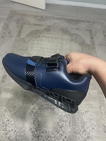 Жеке буюмдар: Эркектердин кроссовкасы, 42, Жаңы, түсү - Көк, Акысыз жеткирүү — 3