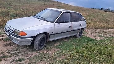 mers 211: Opel Astra: 1992 г., 1.4 л, Механика, Бензин, Хэтчбэк — 6
