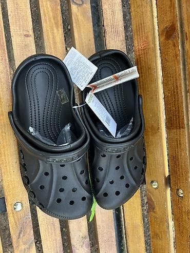 тапочки мужские кроксы: Crocs Classic Clog, черные - Универсальные сабо из фирменного — 3