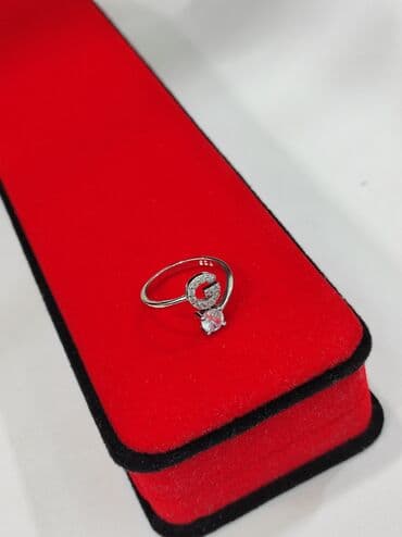 эксклюзивные свадебные пригласительные: Серебряная колечка с буквай "G" Серебро 925 Без размерный Цена — 3