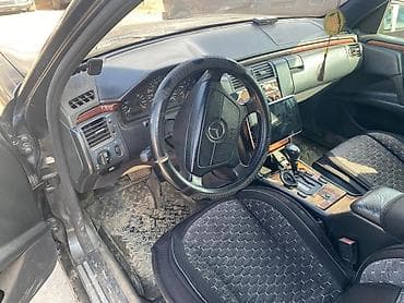 разбор w210: Mercedes-Benz E-Class: 1995 г., 2.3 л, Автомат, Бензин, Седан — 3