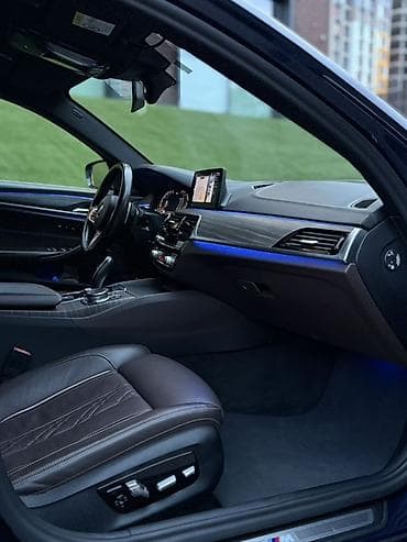 бампер на g30: BMW 5 series: 2020 г., 2 л, Автомат, Дизель, Седан — 7