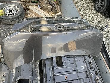82 1: Накладка на бампер Toyota, Б/у, Оригинал — 2