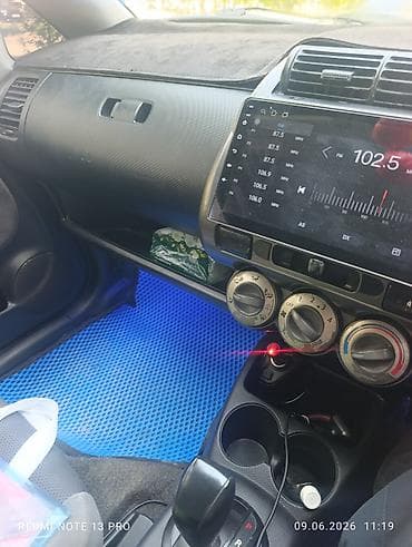 печка фит: Honda Fit: 2004 г., 1.3 л, Автомат, Бензин, Хэтчбэк — 7