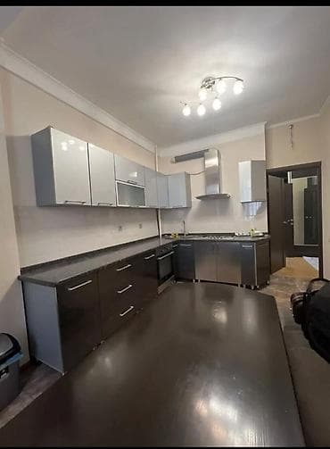 30: 2 комнаты, 70 м², 3 этаж — 4