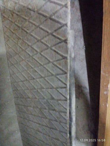 резиновые покрытия для спортивных площадок: Металлические полосы Рифлёные размер 1.75 х 0.25 см толщина 0.5 — 1