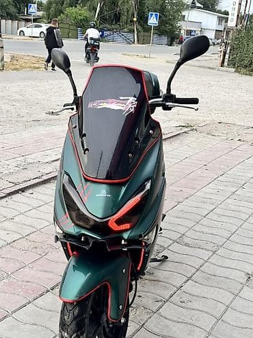 Скутеретта 150 куб. см, Бензин, Б/у at lalafo.kg Скутеретта 150 куб. см, Бензин, Б/у