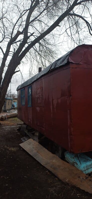 Продаю вагон для жилья состояние отличное как с завода тапчан печка at lalafo.kg Продаю вагон для жилья состояние отличное как с завода тапчан печка