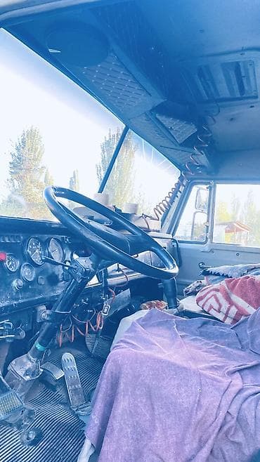 Унаа: Жүк ташуучу унаа, Камаз, Стандарт, Колдонулган — 3