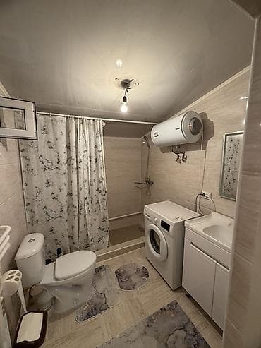 Продажа домов: 🏡 **Продаётся дом с участком в Ак-Ордо-1!** 📍 Район: Ак-Ордо-1 📐 — 7