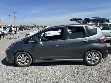 daihatsu yrv: Honda Fit: 2010 г., Автомат, Бензин, Хэтчбэк — 3