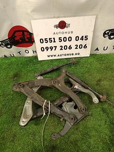step: Петля капота Mercedes‑Benz C‑Class W202, 2000 г. - Оригинальный — 1
