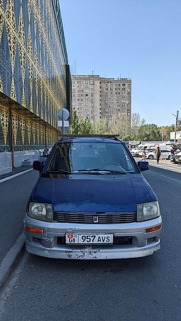 4runner 2017: Mitsubishi Space Runner: 1999 г., 2.4 л, Механика, Бензин, Минивэн — 2