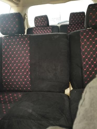 w210 2 2: Toyota Ipsum: 2002 г., Автомат, Бензин, Минивэн — 5