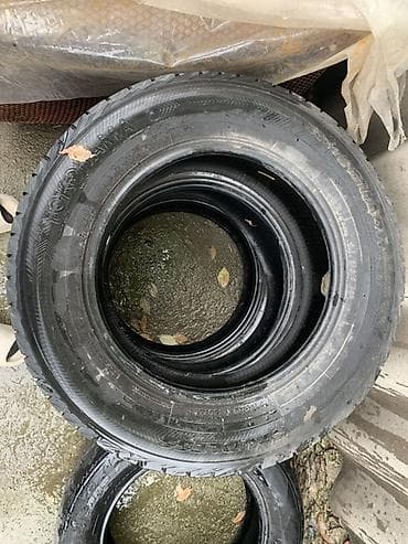и 16: Зимние шины Yokohama iceGUARD iG30, размер 215/65 R16 98Q — 2