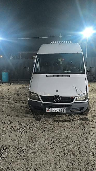 Daimler : 2003 г., 2.2 л, Механика, Дизель, Фургон