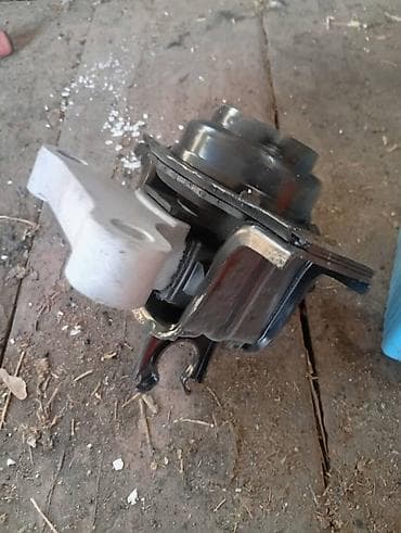 демпфер: Подушка мотора Chevrolet 2018 г. — 3