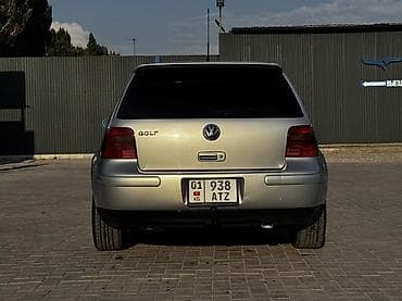 Продажа авто: Volkswagen Golf: 2001 г., 2 л, Автомат, Газ, Хэтчбэк — 3