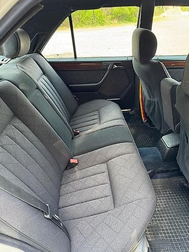 w124: Mercedes-Benz W124: 1995 г., Автомат, Седан — 6
