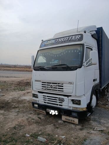 домик вагон: Тягач, Volvo, 2002 г., Тентованный — 2