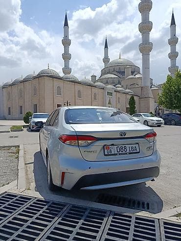 corolla 2016: Toyota Corolla Hybrid — интерьер и оснащение. тайота левин ото жакшы — 10