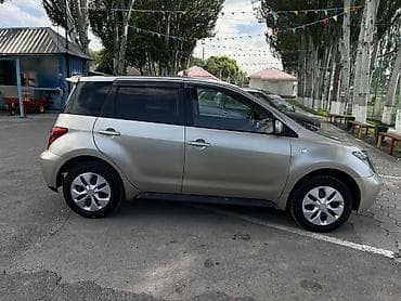 продаю хонду: Toyota Ist: 2002 г., 1.5 л, Автомат, Бензин, Хэтчбэк — 4