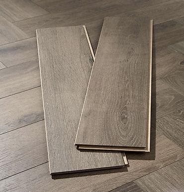 из дубая: Настил ламината, паркета, дерево, качество, гарантия стаж 15 лет — 3