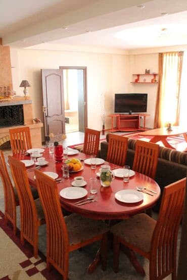 гостевой дом чон сары ой: Коттедж, zeto Чолпон-Ата, Балдар аянтчасы, Унаа токтотуучу жай, унаа туруучу жай, Коргоодогу аймак — 1