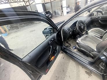 Продажа авто: Volkswagen Golf: 2001 г., 1.4 л, Механика, Бензин, Хэтчбэк — 10