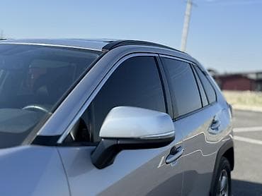 электромобиль кроссовер: Toyota RAV4: 2021 г., 2.5 л, Автомат, Гибрид, Кроссовер — 8