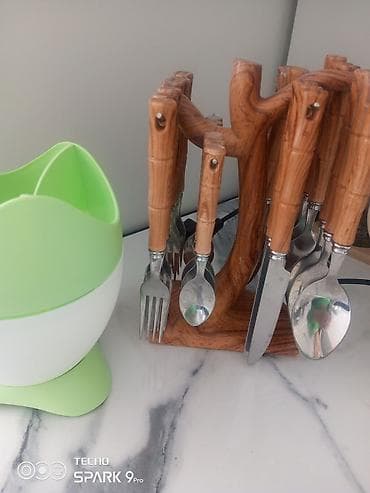 third edition solution: Набор столовых приборов с подставкой + пластиковый — 3