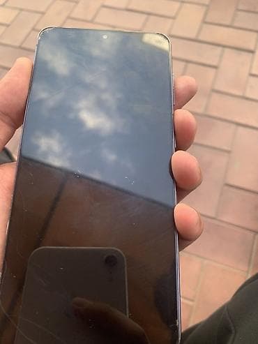 iphone ce: Samsung Galaxy S21 (серия S21) - Цвет корпуса: фиолетовый/лавандовый — 4