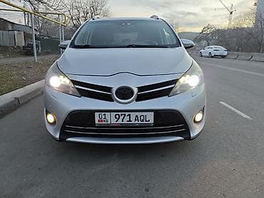 coroll: Toyota Verso: 2013 г., 1.8 л, Автомат, Бензин, Минивэн — 1