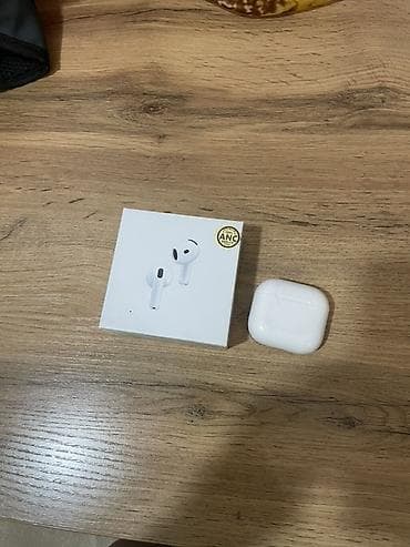 левый наушник airpods 4: Беспроводные вкладыши наушники, Apple, AirPods 4, Б/у — 4