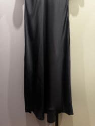 длинное платье с вырезом на ноге: Вечернее платье, Классическое, Длинная модель, Атлас, С рукавами, M — 2