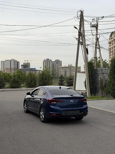 mini car: Hyundai Elantra: 2020 г., 2 л, Автомат, Бензин, Седан — 3