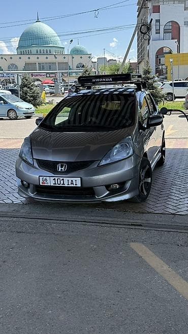 хонда истеп 1: Honda Fit: 2008 г., 1.5 л, Вариатор, Бензин, Хетчбек — 2