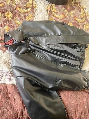 Кожаная куртка новая
